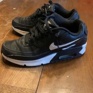 Nike air max size 5 youth
